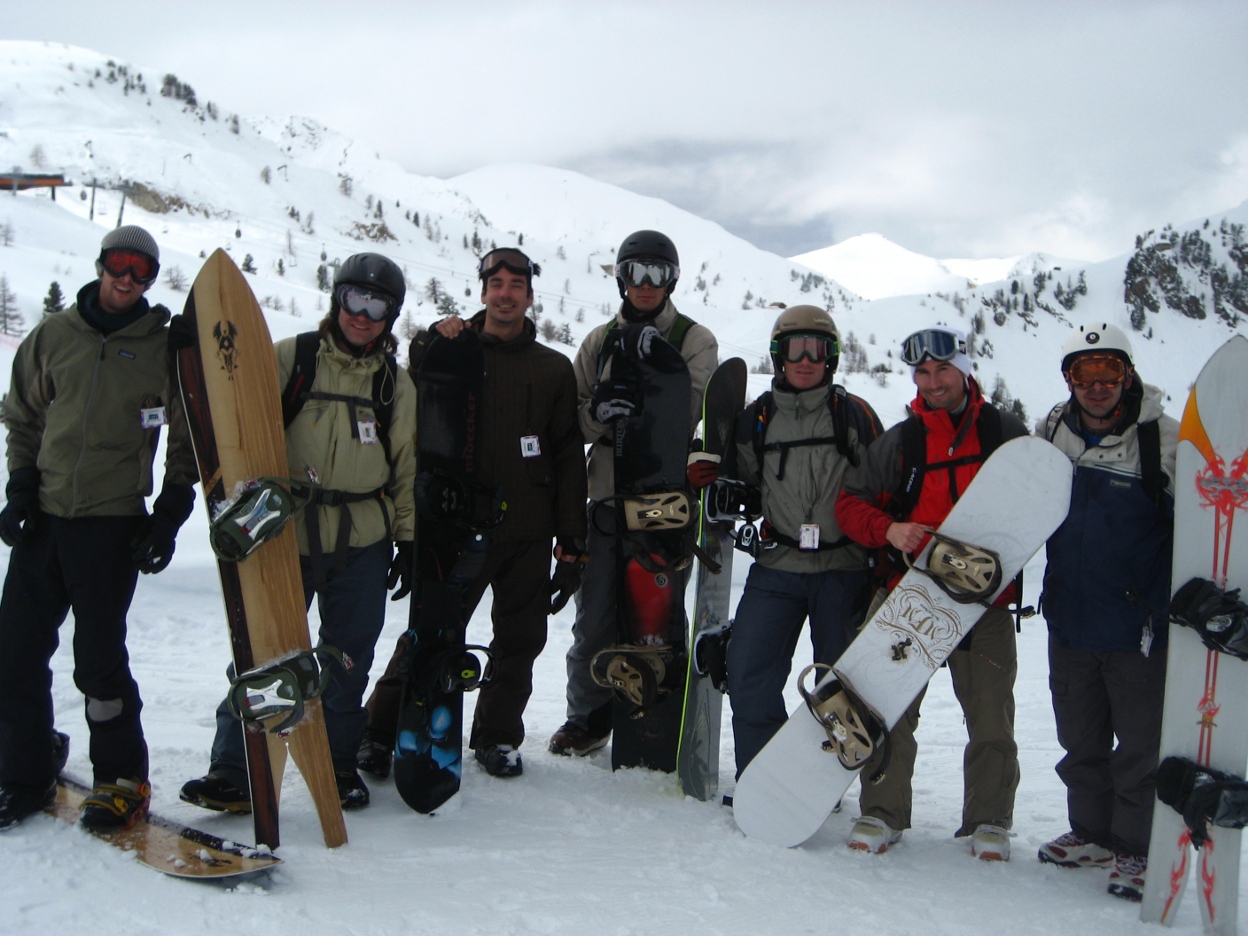 7 snow riders in Isola 2000