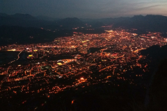 Grenoble a la nuit tombee